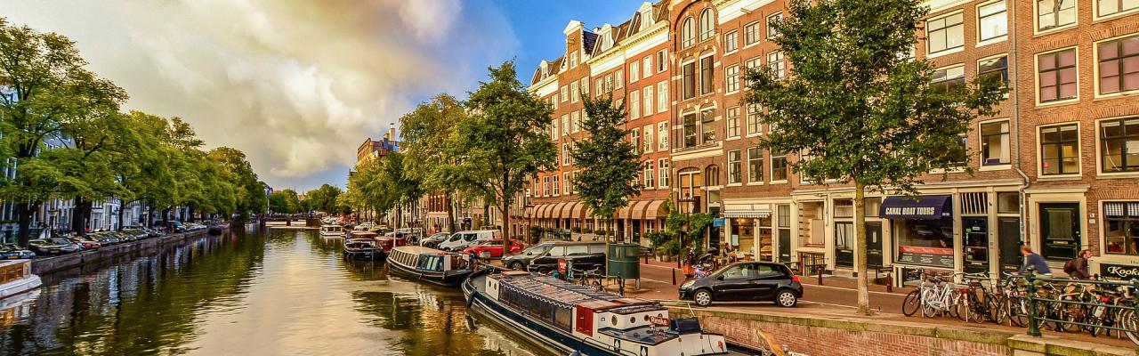 Tour langs Amsterdamse zorg en welzijn